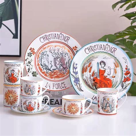 dior 盤子|Dior dinnerware sets.